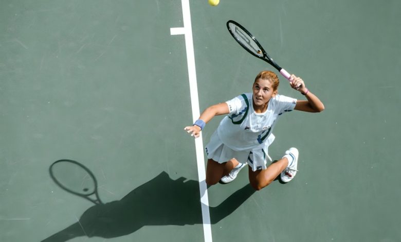 Monica Seles playing tennis before the 1993 stabbing attack