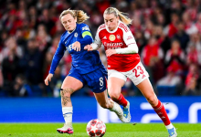 Chelsea's Erin Cuthbert stays close to Arsenal's Alessia Russo Arsenal FC (Getty Images)