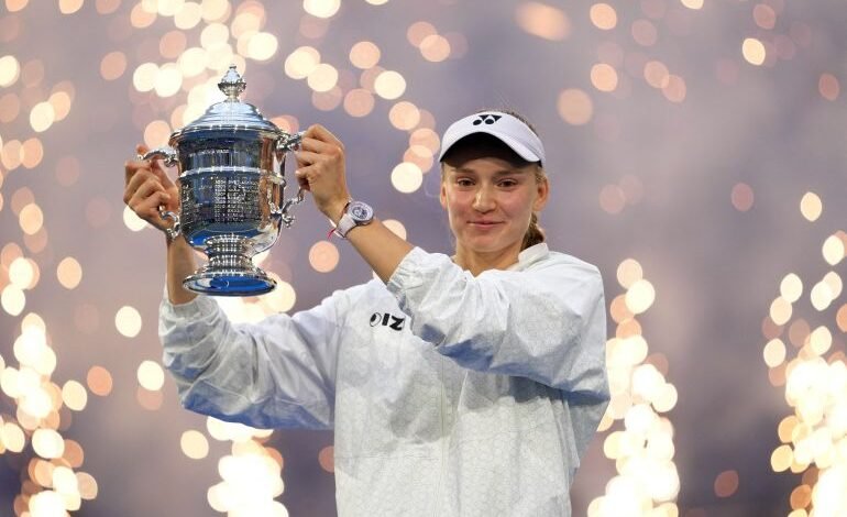 Elena Rybakina holding the 2026 US Open women’s singles trophy