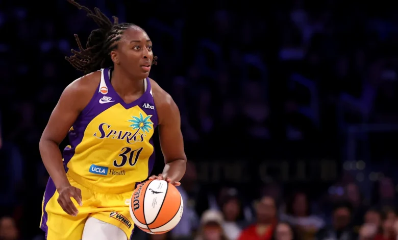 Nneka Ogwumike playing for the Los Angeles Sparks