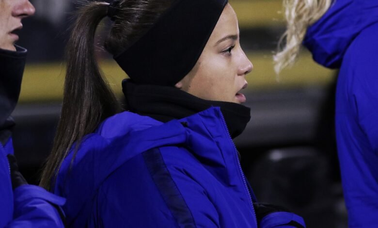 Mallory Swanson playing for the USWNT